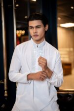 Royal Elegance - White